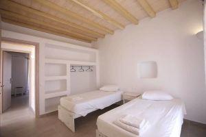 House Artemi with Amazing View, Ornos