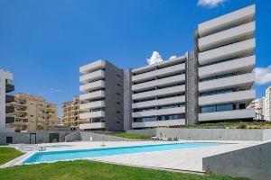 Lagos Deluxe 2 with Pool by Homing Hotel, Lagos