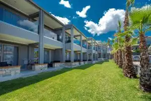 Dionysos Hotel & Suites, Hanioti