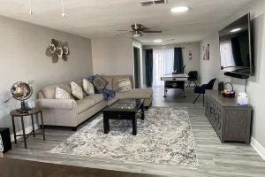 Newly Remodeled Gorgeous 3R/2B House!, Las Vegas