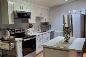 Home 5-7 minutes from Sea-Tac airport, Apartments, Seatac