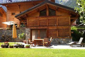 Charming little chalet in the center of, Mont-Blanc view, Chamonix