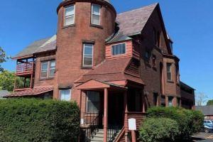 Downtown Designer Digs Hotel, Burlington
