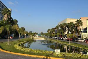 Privilegiado, a paso de cine, restaurant, bar,tienda12 min aero 20 min playa Hotel, Cancun