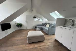 Romantic Escape: Love by the Sea in Love hotel, Honfleur