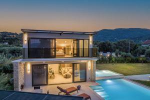 Torretta Villas, Lygia