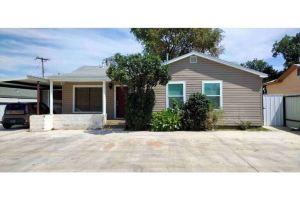 Spacious, Clean, Fresh 4BR/3BA Unit A - 6 beds Apartments, Lubbock