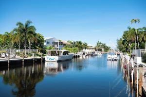 RENOVATED 2 Bed, 2 Bath 1st floor with heated pool on the bay! Hotel, Naples