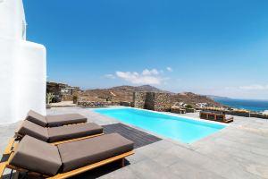 Luxury Villa Agavi Ideal for Events, Kalafatis