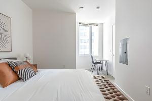 The Sophari 1BR Experience:Modern Living|Pool+Gym Apartments, Bellevue