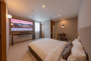 H-avenue hotel moonhyeon, Busan
