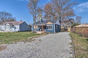 Updated Home Near Motor Speedway Apartments, Indianapolis