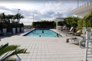 Amazing Condo with Pool at Midblock Apartments, Miami