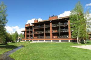 3 Bed, 2 Bath; Near Ski Resorts stream view Great Pool, Hot Tubs, Covered Garage, Frisco