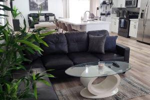 Monthly Rental with Discount!!! Home with pool, near Strip, Convention center. Apartments, Las Vegas