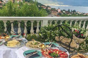 Beautiful Apartment in with Jacuzzi, Wifi and 2 Bedrooms, Baosici
