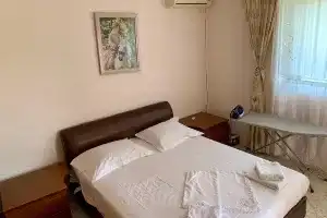 Anxhelo Apartments, Sarande