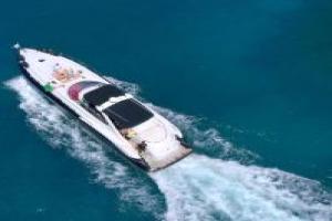 Private Luxury Yacht Sunseeker 60ft UP TO 20 pax Price x 4 Hours Botel, Cancun