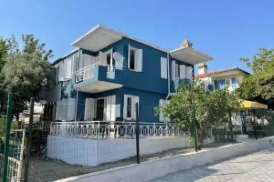 Denize 5 Dakika Mesafede, Merkezde Konforlu Villa, Kusadasi