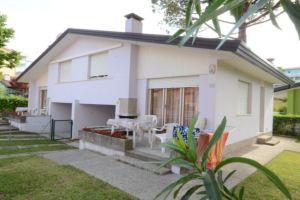 Perfect Beach Getaway in a Calm Location Hotel, Bibione