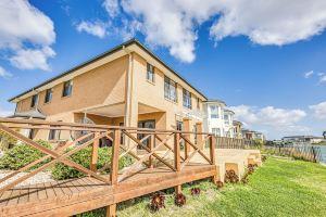 Stayau 5Br Idyllic Lakefront Escape Hotel, Melbourne