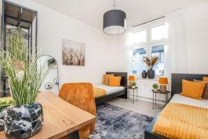 Perfect for 4 | 10min zur Messe, Bathtub + Shower, full Kitchen Hotel, Essen