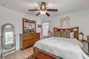 Fun Hip Home + Guesthouse in's SoCo! Perfect For ACL/SXSW! POOL & HOT TUB, Austin