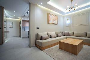 Elegant and Spacious Apartment, Casablanca