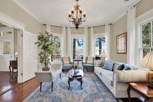 Charming Retreat with Private Porches - Elegant Southern Escape Hotel, Savannah