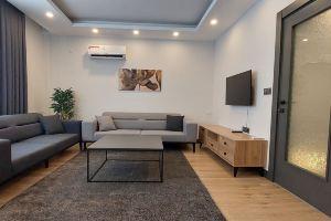 New Flat Large Living Space 3 Close to Beach Apart-hotel, Lara