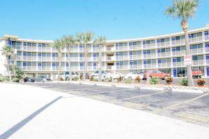 Outrigger Beach Club Resort, Ormond Beach