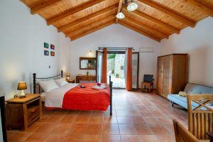 Dive into Summer - Kirki's Cozy Pool Gem on Hotel, Gaios