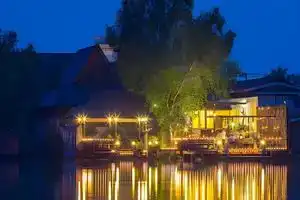 Bannsuanmaeklong Resort, Samut Songkhram