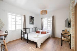 Les Petits Pavillons Appartements Standing 1 Chambre 4 Pers Clim Vieux-Port Apartments, Marseille