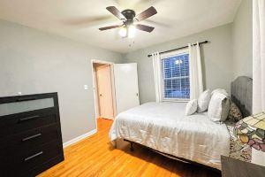 Peaceful Location in walking distance to the University & Hospitals Hotel, Lexington