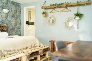 INNit Rooms - SaltWater Guest House