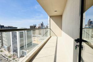 Luxury Studio Apartment Palm View with Big Balcony Free Parking by Belvilla, Dubai