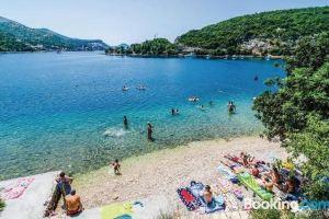 Awesome Home in Veliki with Sauna Apartments, Zaton
