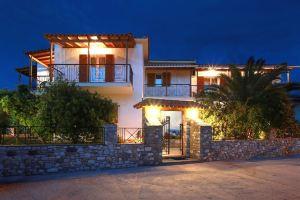 Pavlos Maria Studios, Skiathos Town