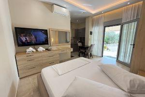Villa Arial, Vlore