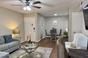 25% off - New Fully Upgraded - 1BD - DFW South - - I207 Hotel, Irving