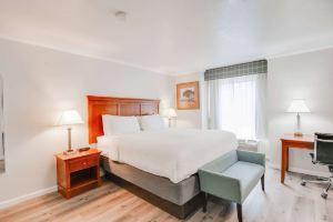 Ramada by Wyndham Hotel, Mountain View