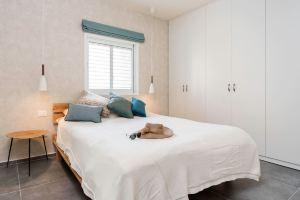 Modern 2BR Apt w Private Parking in City Center Apartments, Herzliya