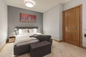 Bearsleys Archers Apartments with Parking, Riga