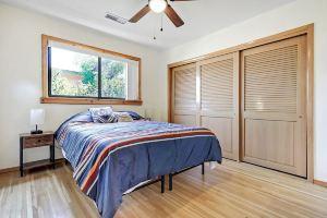 5 min to Old Town - Prime location - Game Room - gated parking, Albuquerque