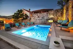 California Apartments III, Dubrovnik