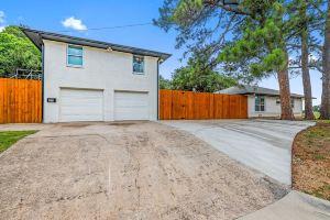 Stylish Home Hot Tub & Game Room near AT&T, Globe Life, UTA, Arlington