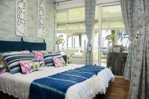 Apartment with 3 Bedrooms in Trou d'Eau Douce, with Wonderful Sea View, Shared Pool, Enclosed Garden, Trou Deau Douce