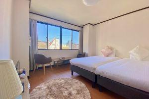 The Moon Hotel, Atami