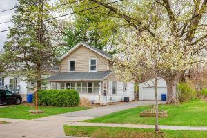 The Cow Tipper: Near Everything - SPA - Game Room - Fire Pit & Patio - Sleeps 10, Des Moines